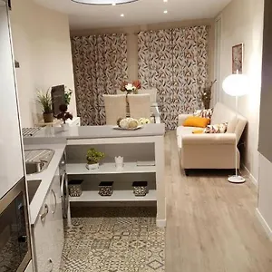 https://san-nicols-ii.besthotelstoledo.com
